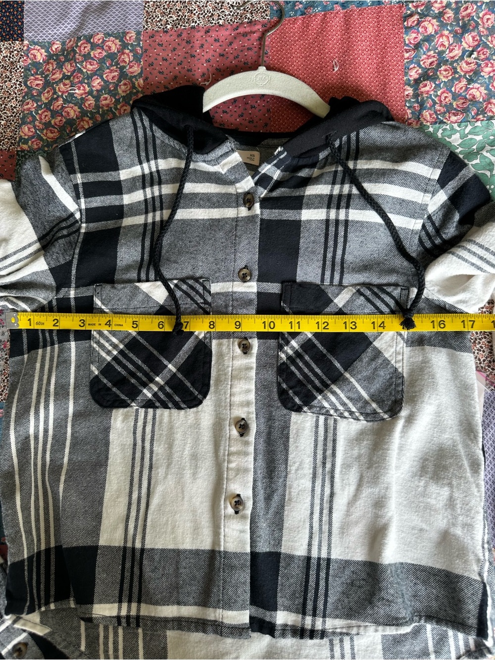 NWT SO Juniors XS Black and White Plaid Shrunken Shirt Hooded - Picture 16 of 16